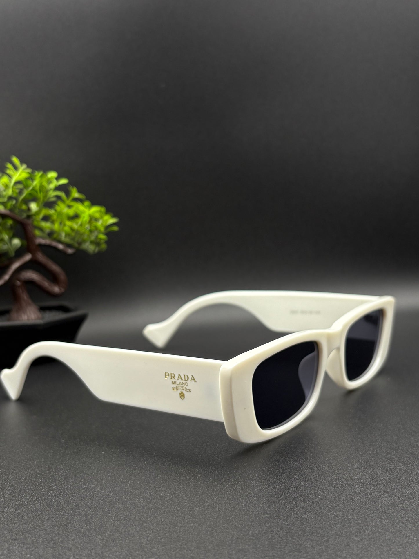 PRADA SUNGLASSE - DF1043