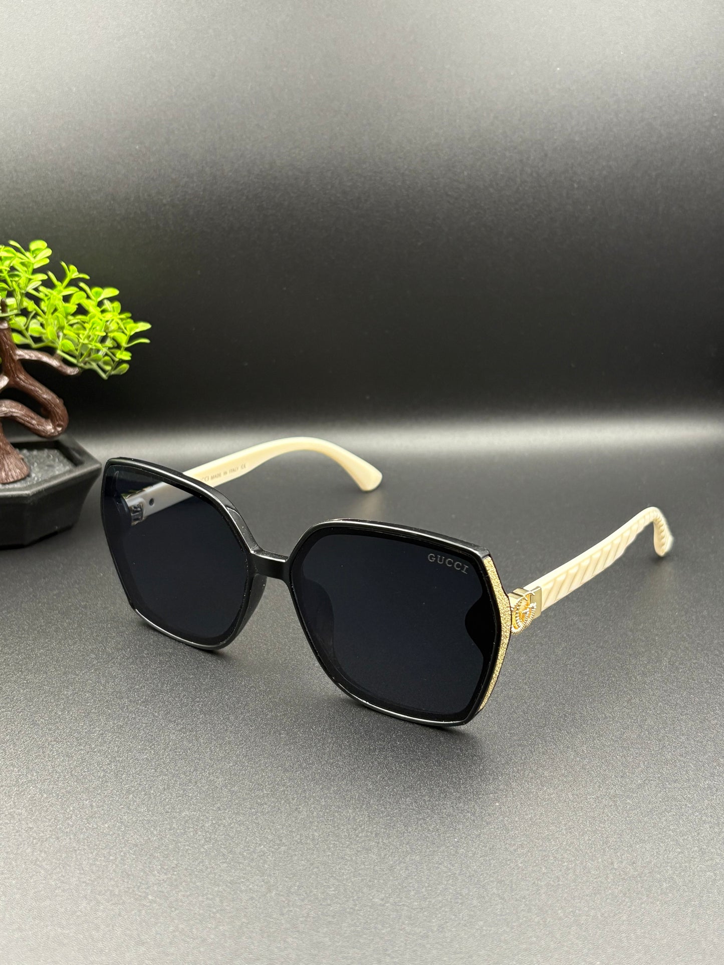 GUCCI SUNGLASSE - DF1050