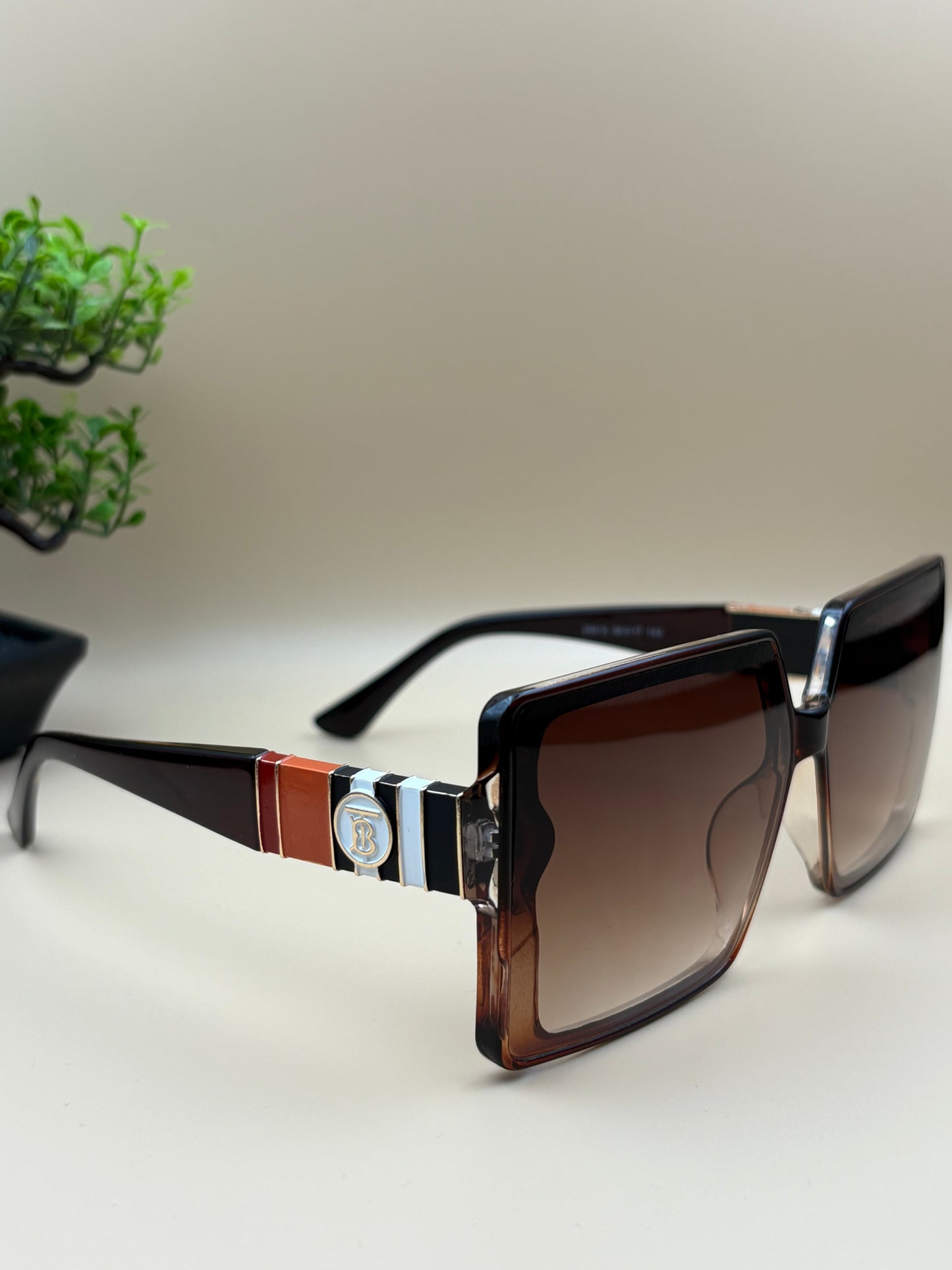 BURBERRY SUNGLASSE - DF1062