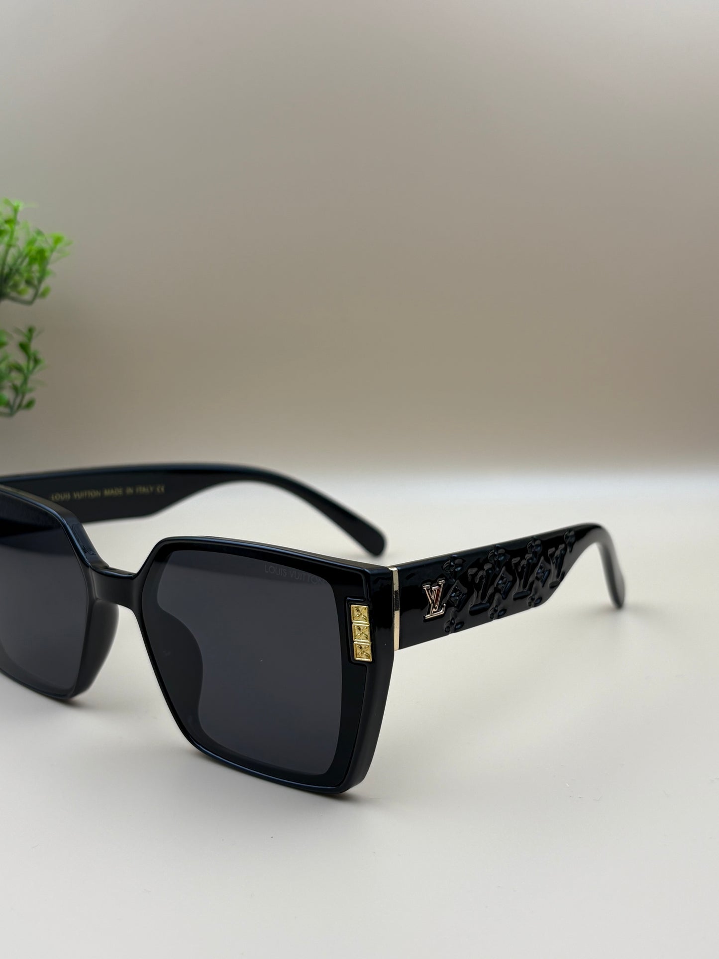 LOUIS VUITTON SUNGLASSE - DF1065