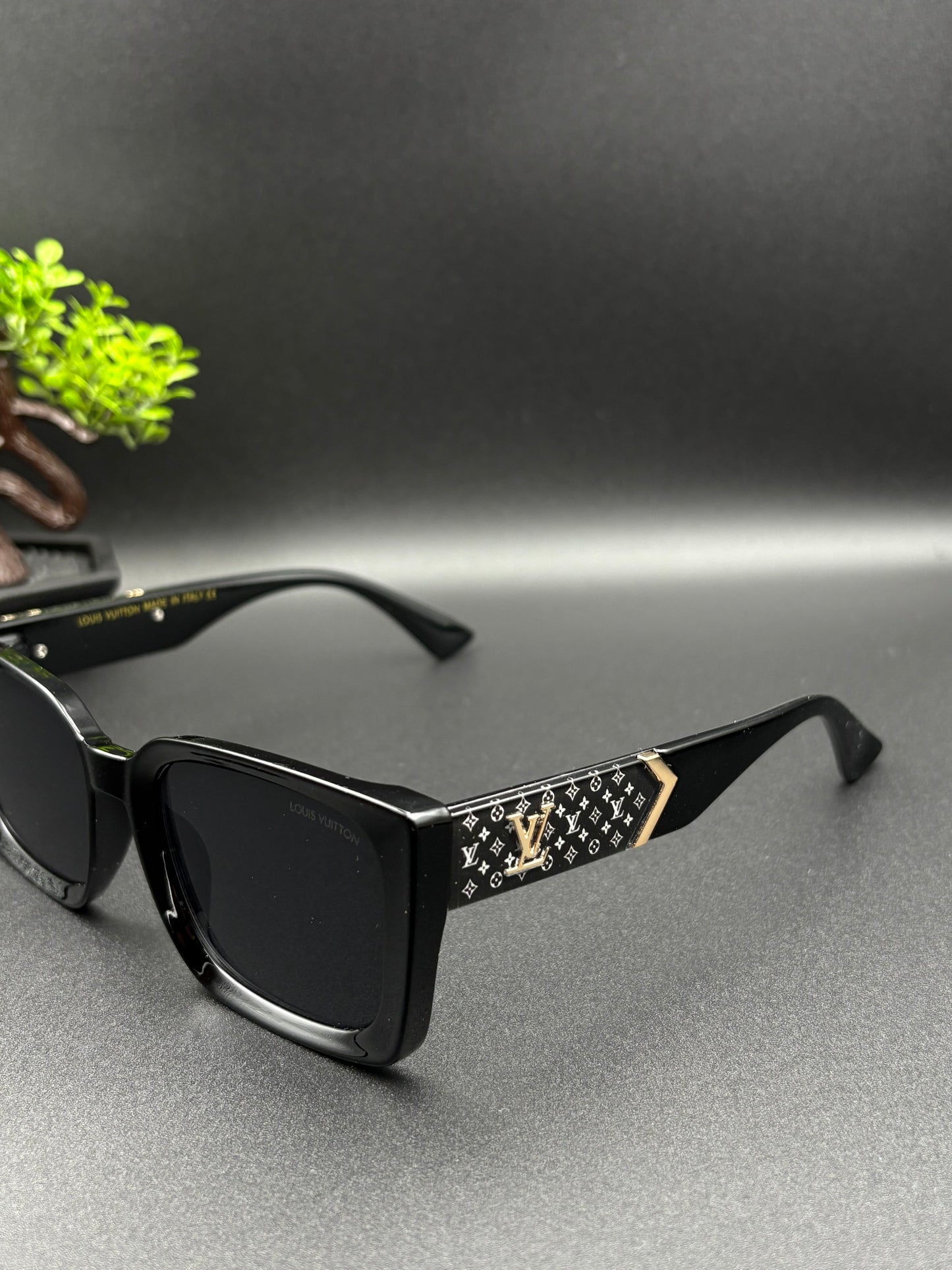 LOUIS VUITTON SUNGLASSE - DF1014