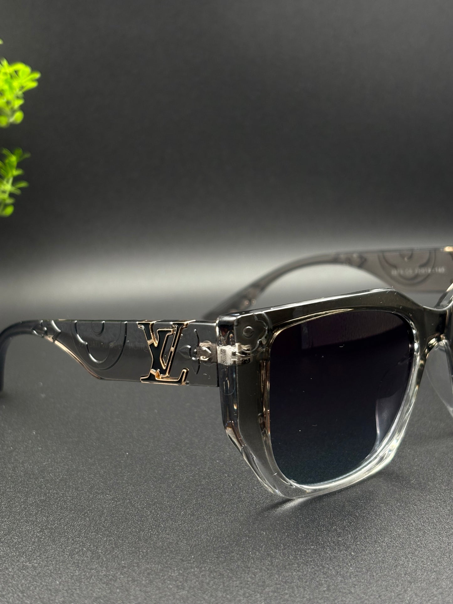 LOUIS VUITTON SUNGLASSE - DF1017