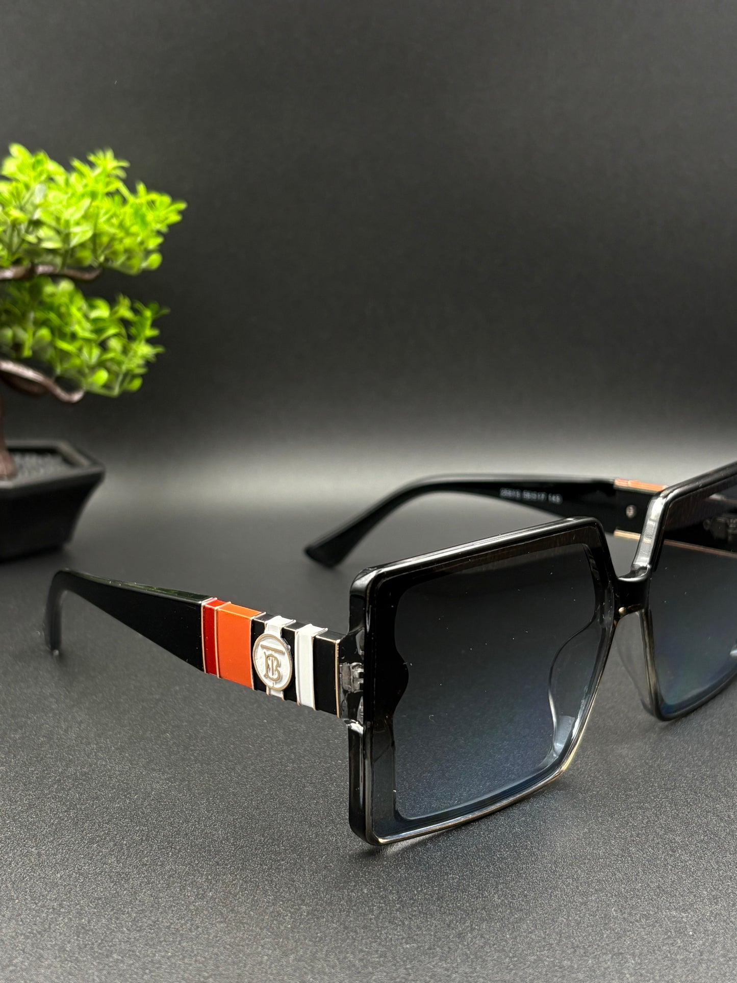 BURBERRY SUNGLASSE - DF1027