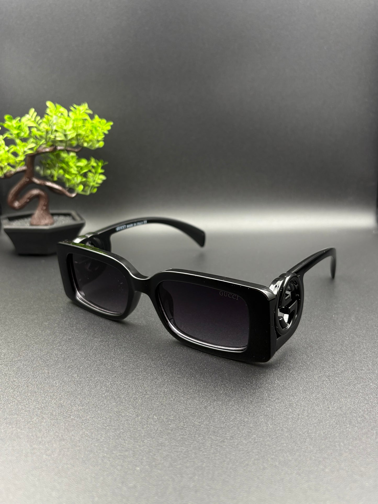GUCCI SUNGLASSE - DF1010
