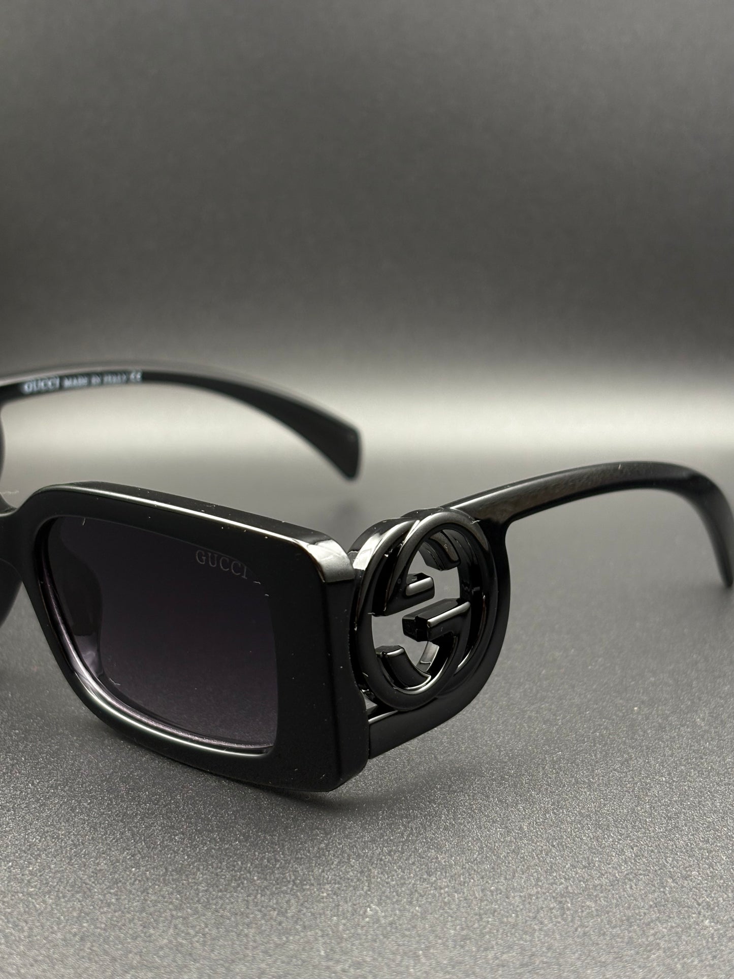 GUCCI SUNGLASSE - DF1010