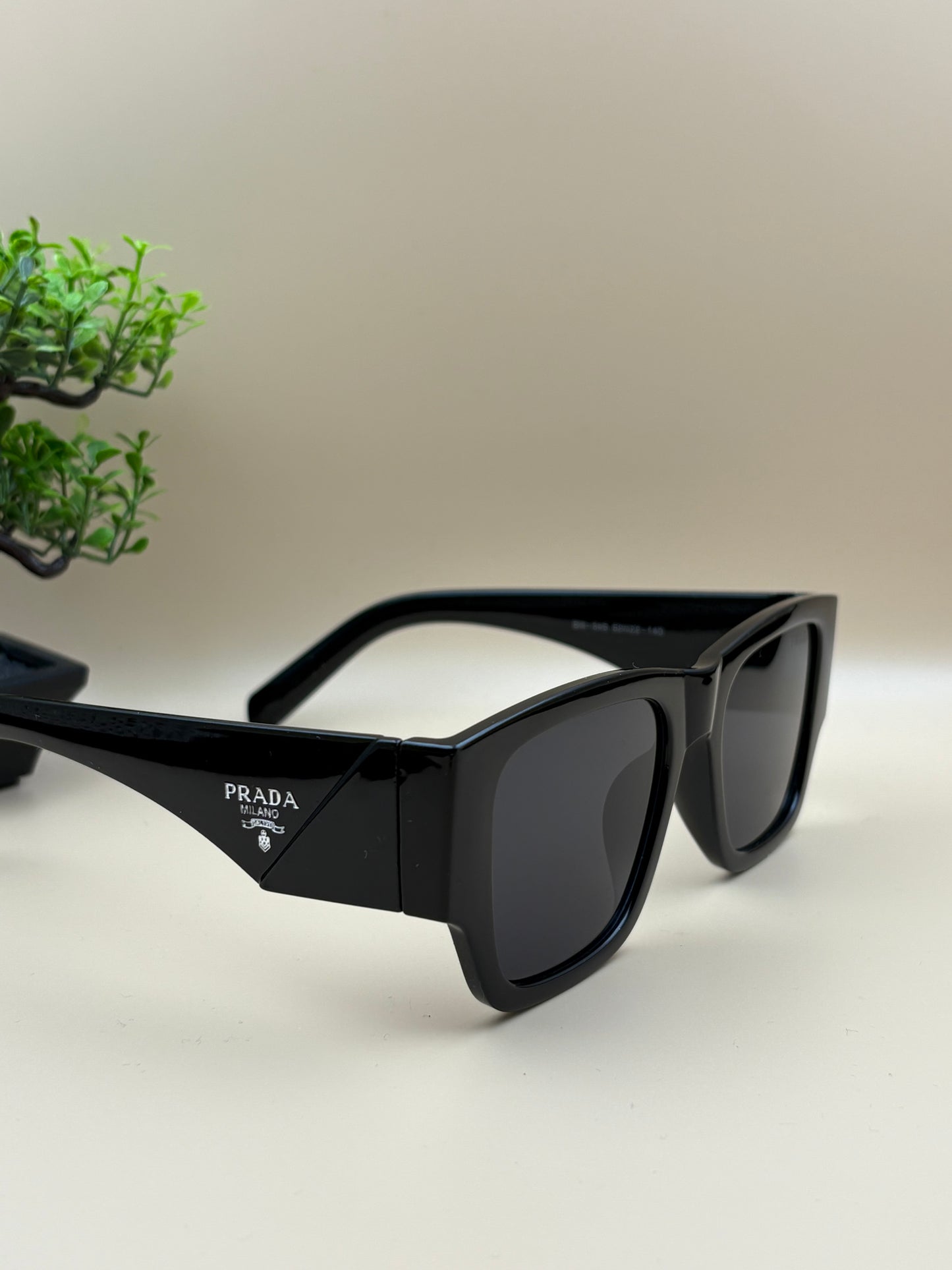 PRADA SUNGLASSE - DF1070